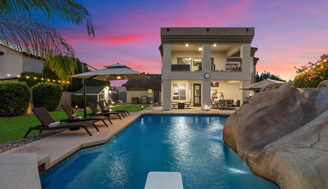 Northstar Zen Luxe Retreat- Sleeps 16 - Pool - Rock Waterslide - Spa - Game Room