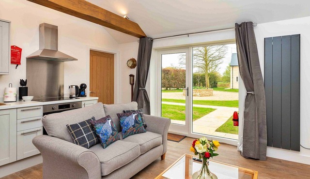 Northumberland Cottage with Private Garden, No deposit