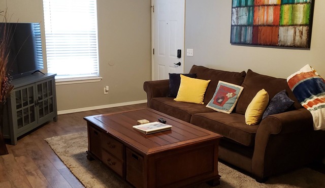 Northwest Arkansas Adventures- Beautiful Condo, with Two Master Bedrooms