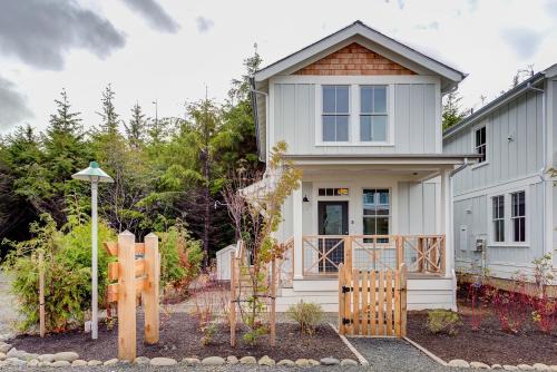 Northwest Cabin by Seabrook Hospitality