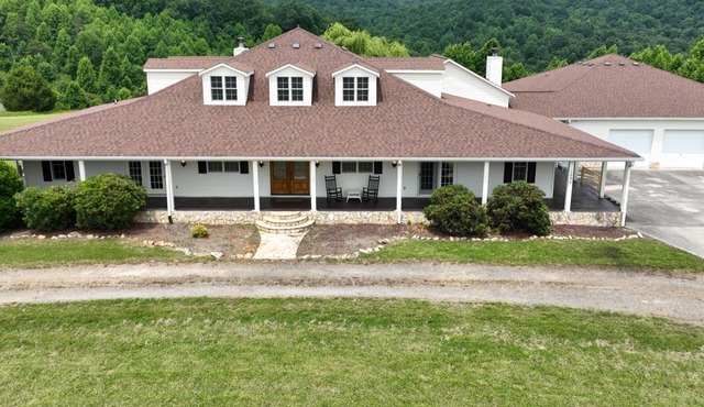 Northwestern North Carolina wine country in the Appalachian foothills