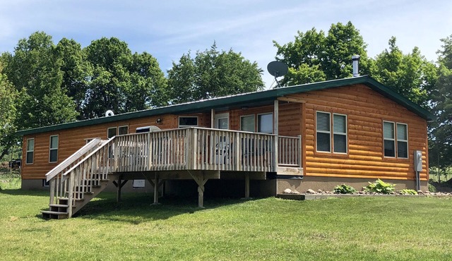 Northwinds Adventures - Beautiful Renovated Home On Private Lake