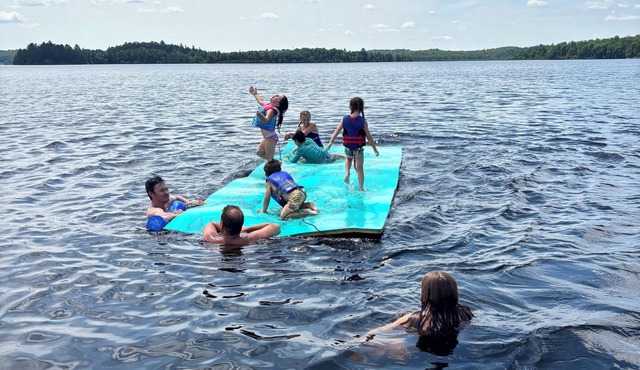 Northwood Beach Cottage @Doe Lake - North Muskoka