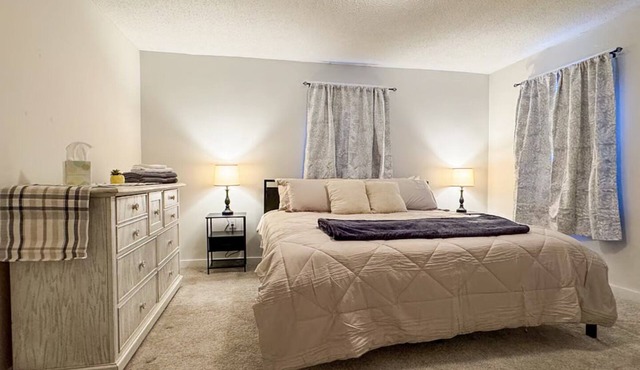 Northwood NH - King Bed - Pet Friendly - Laundry