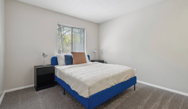 Northwoods 8129-2B I Comfy 1 Bed 1 Bath