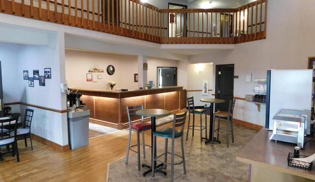 Northwoods Best Inn - Chetek