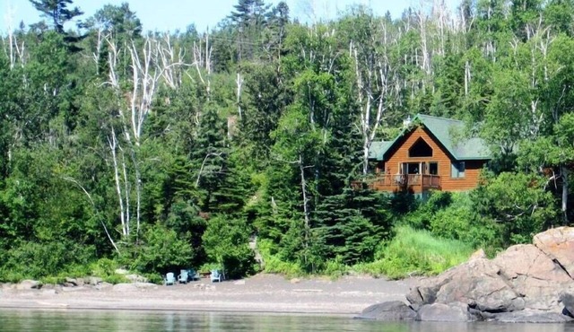 Northwoods Luxury on Private Black Sand Beach