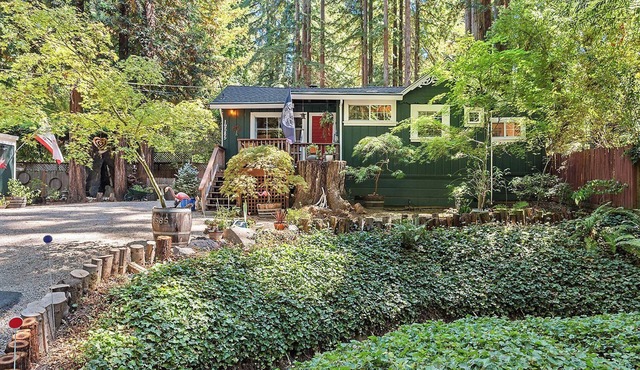 Northwoods Serenity Charming Cabin-Perfect getaway spot