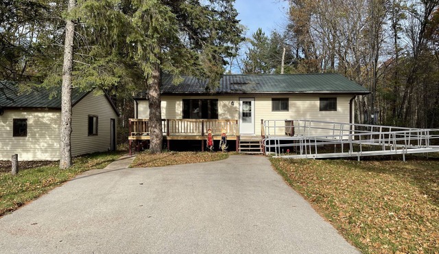 Northwoods Home Getaway w/direct access to ATV/Snowmobile Trails