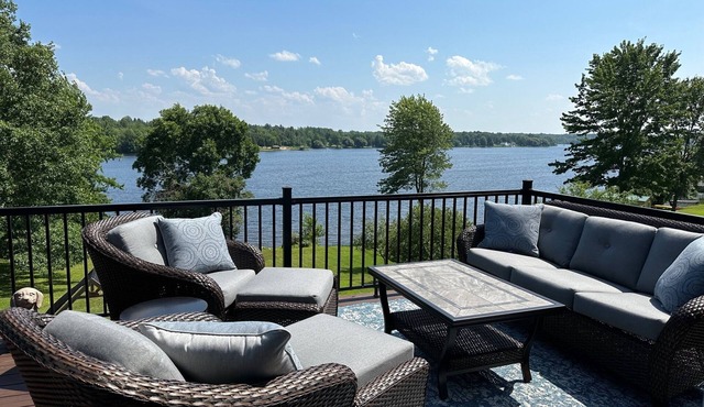 Norwood Lakefront Oasis - Whole House 3 Bedroom