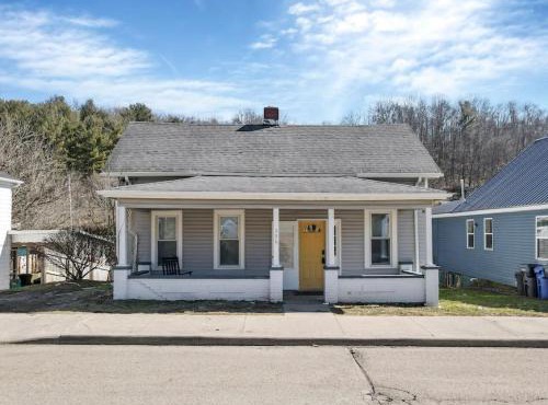 Nostalgic in Nelsonville