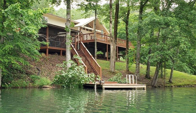 NOT ACCEPTING BOOKINGSnPrivate lake - PETS WELCOME