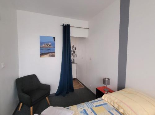 Notre bout du monde t1bis brest centre terrasse