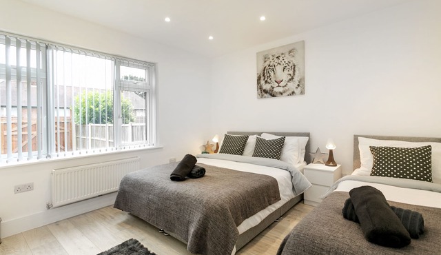 Nottingham Serviced Accommodation (Chayil Experts)