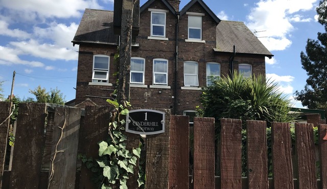 Nottingham Spacious Modern Home with Netflix & massive garden