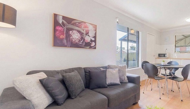 Nouveau Home - honest accommodation close to Bendigo