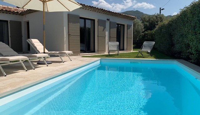 "nouveau" Jolie Maison Neuve Jardin Clos et Piscine Privés 6 Personnes