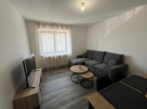 Nouvel appartement T4 avec parking et Wi-Fi gratuit