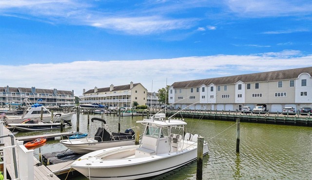 ~Now Booking for 2026~Bring your Boat & Enjoy the Picturesque Water Views.