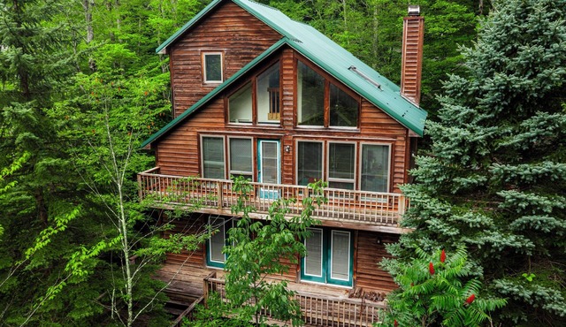 NP22-Cute and quaint! Minutes to Towns/skiing! Pets OK!