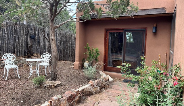 nPeaceful Adobe Casita close to Plaza