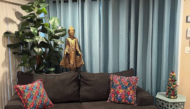 nPrivate Romantic Retreat– 8 Min to Downtown SA