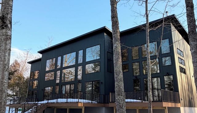 nQuaint Luxury Lodge bed & breakfast in Autrain, Michigan’s Upper Peninsula