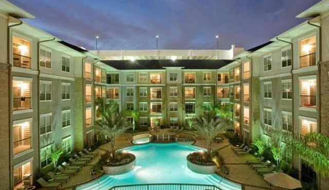 NRG Park - Spacious Two-Bedroom Two-Bathroom Apartment