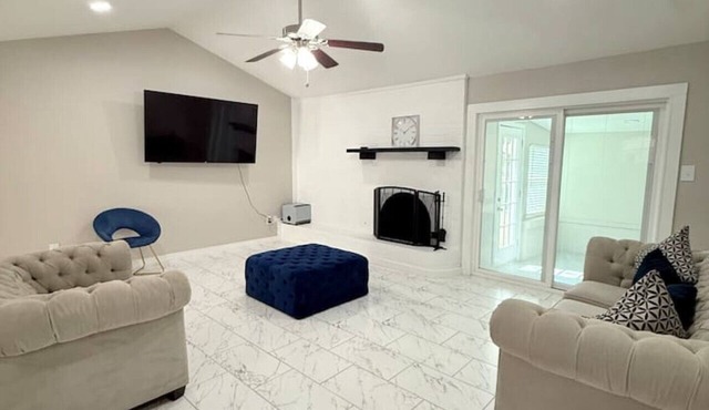 NRH - Clean & Comfy Retreat · Entire Home