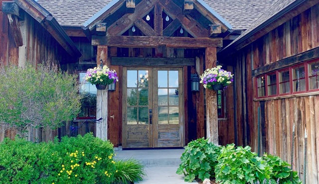 nRiverfront Timber-framed Hunting Lodge; Ideal SW Montana location; Wi-Fi