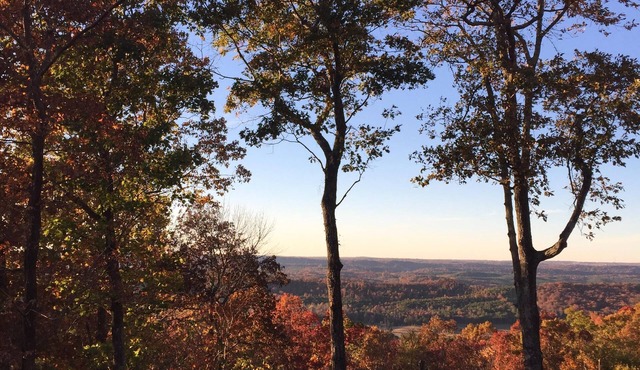 nSpectacular Mountain Top cabin Amazing Views Large Balcony With Low Rates