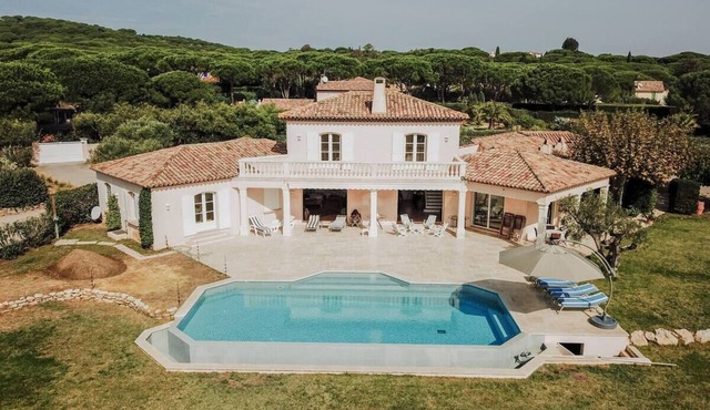 nSt-Tropez Pool Beach Villa 4BR n