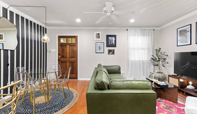 nTravis Heights Modern Getaway - Corporate Housing Rental