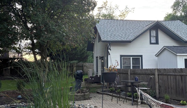 nTwo Bedroom Cottage House in Uptown Westerville