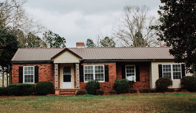 Nubbintown UP House Great Stay for Family or Work