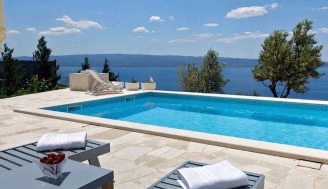 Nudists friendly villa with pool and privacy