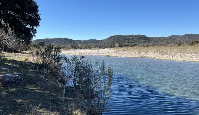 Nueces River Cabins-Oak Cabins
