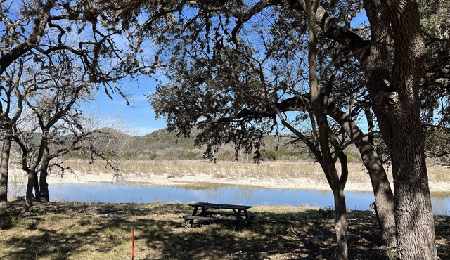 Nueces River Cabins-Pecan Cabin
