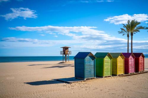 NUEVO, ático a 75 metros de la playa y con vistas al mar