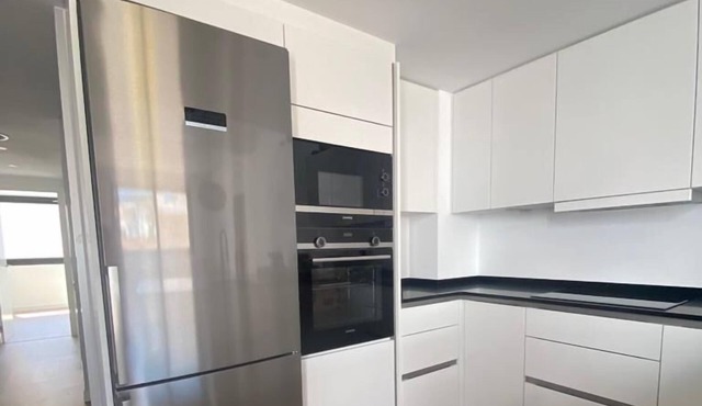Nuevo Apartamento Duplex en Nave Restaurada al Lado de la Laya