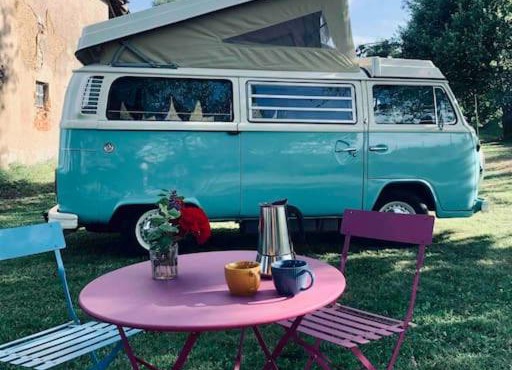 Nuit insolite Combi Volkswagen T2B campagne