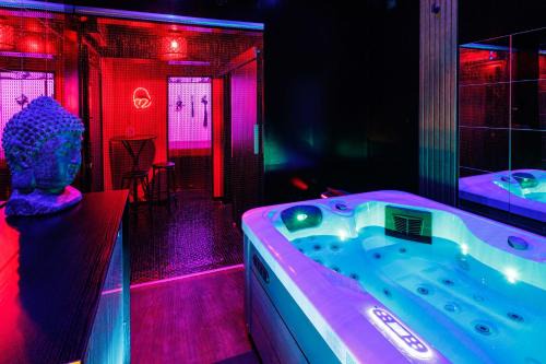 Nuit Sauvage - Love Room pour Fantasmes Réalisés