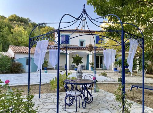 Nuits Colibri, rose poudré & bleu pastel