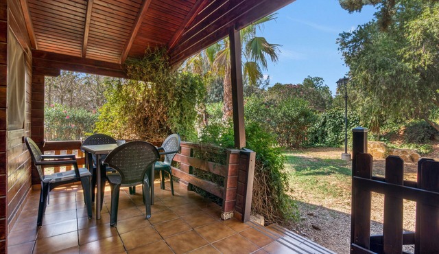Null 'Entre Viejos Olivos 1' with Mountain View, Shared Pool and Air Conditioning
