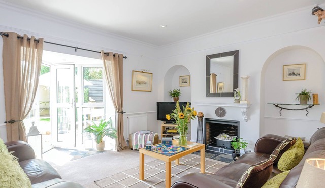 Number 1 Admiralty Cottages