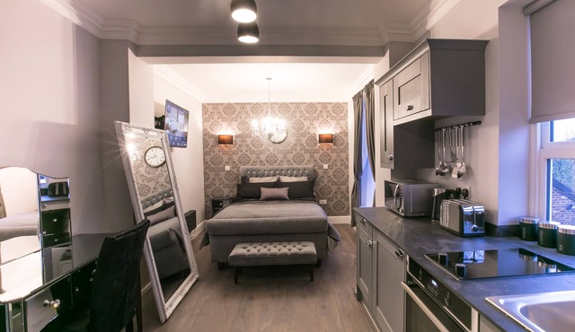 Number 10 The Abbey - Holt Country Park Apartment