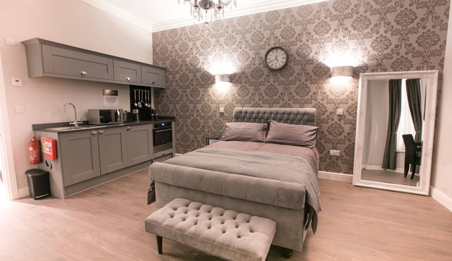 Number 10 The Abbey - Wymondham Abbey Apartment