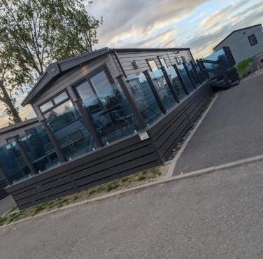 Number 8 Sandpiper ,NEW 6 Berth Elegant Holiday Home Mill Rythe Hayling Island Free WiFi & Parking