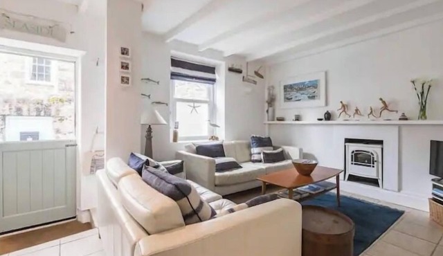 Number Six - in the heart of St Ives - with parking