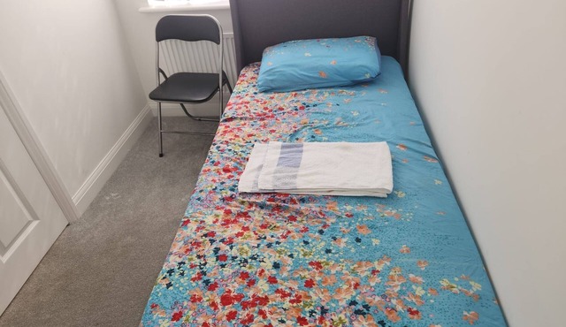 Nuneaton comfortable and neat home for travelling guests, a place of relaxation